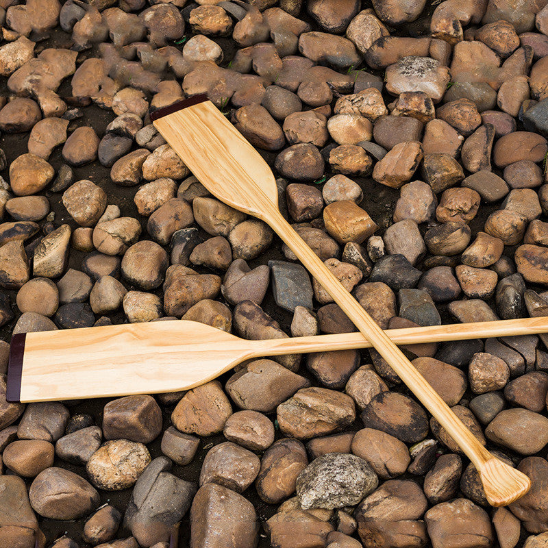 Varnished Pine Canoe Paddle (48" / 60") — detail 1