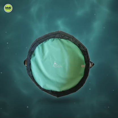 Wetsuit Changing Mat & Wet Bag (75 cm) — product video