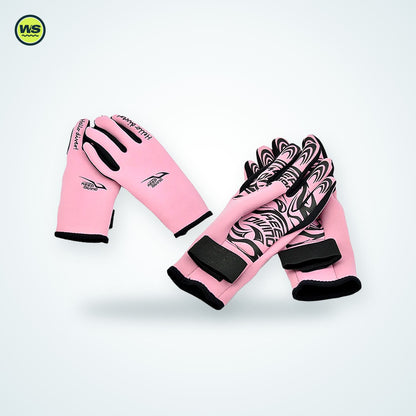 2mm Printed Non-Slip Snorkel Gloves — studio view 4