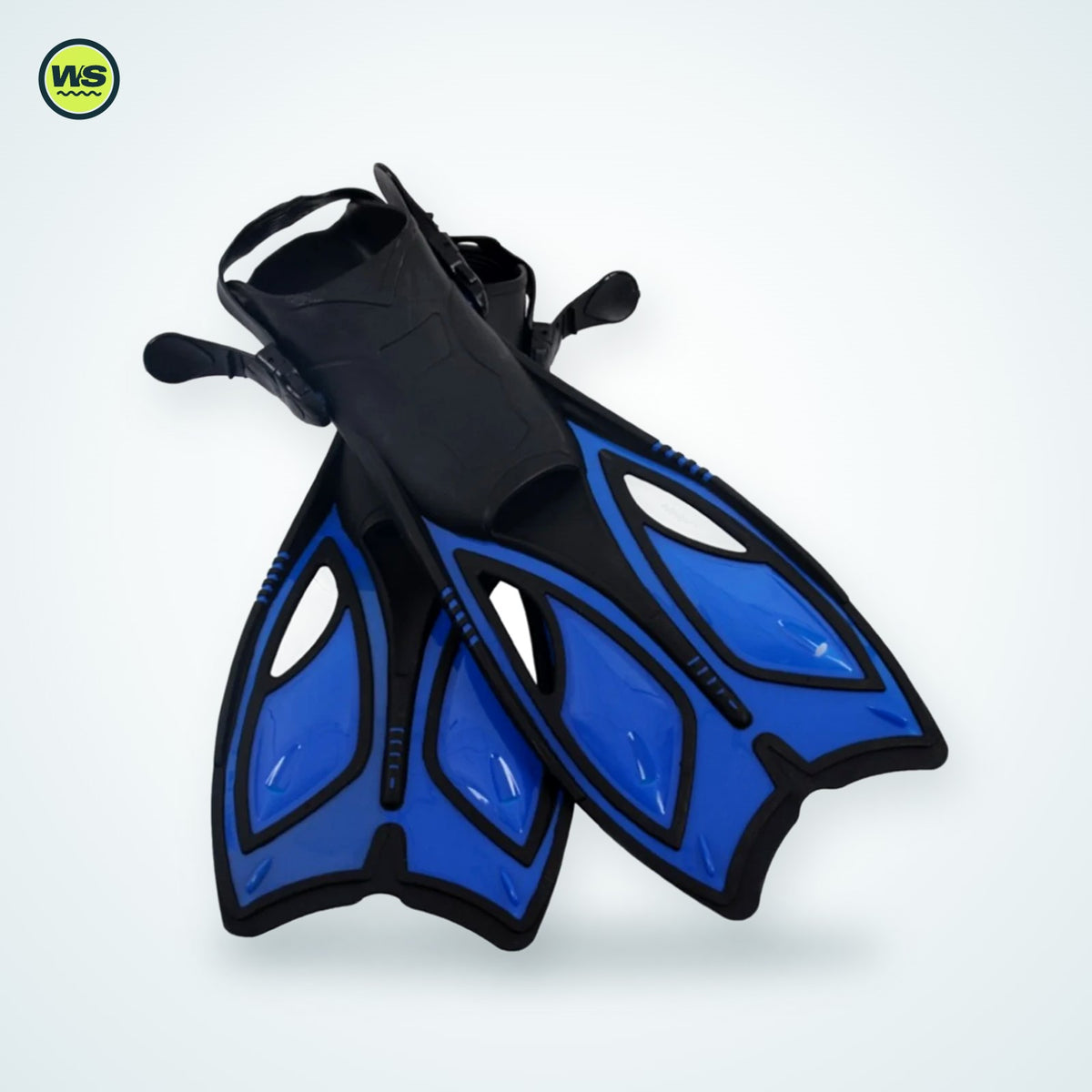Long-Blade Freediving Fins — studio view 4
