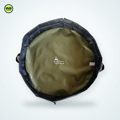 Wetsuit Changing Mat & Wet Bag (75 cm) — studio view 4