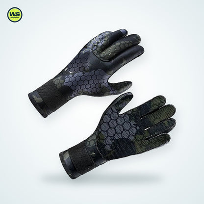 Neoprene Water Gloves — studio view 2